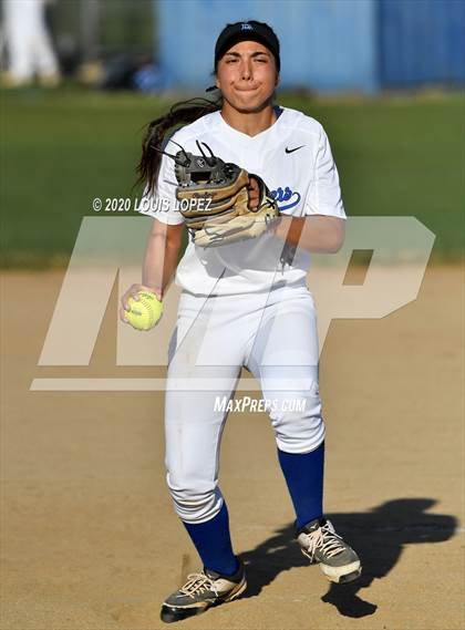 Thumbnail 3 in Kaiser vs. Diamond Ranch photogallery.