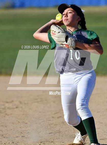 Thumbnail 3 in Kaiser vs. Diamond Ranch photogallery.