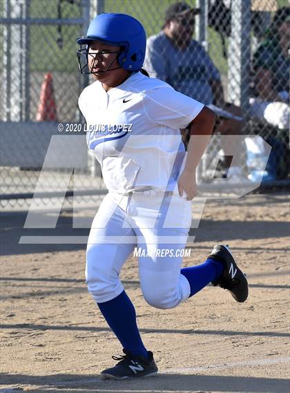 Thumbnail 3 in Kaiser vs. Diamond Ranch photogallery.