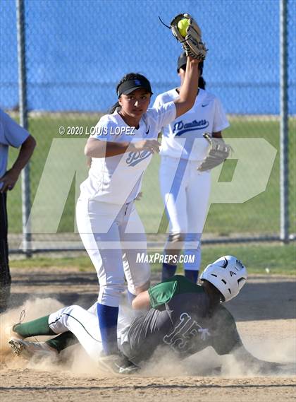 Thumbnail 1 in Kaiser vs. Diamond Ranch photogallery.
