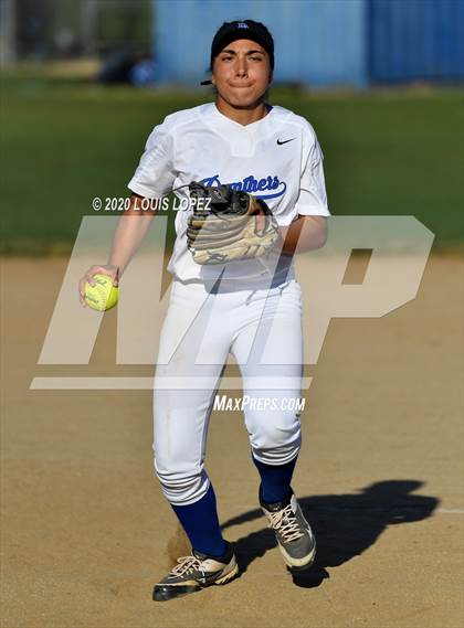 Thumbnail 2 in Kaiser vs. Diamond Ranch photogallery.