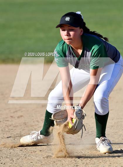 Thumbnail 2 in Kaiser vs. Diamond Ranch photogallery.