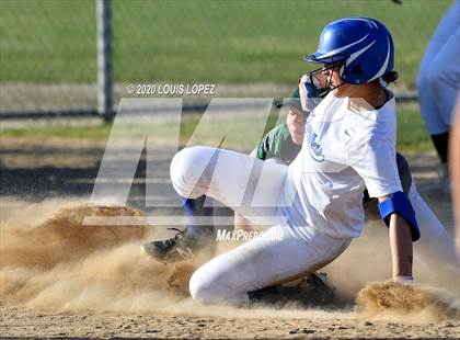 Thumbnail 3 in Kaiser vs. Diamond Ranch photogallery.