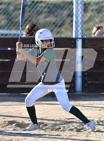 Thumbnail 3 in Kaiser vs. Diamond Ranch photogallery.