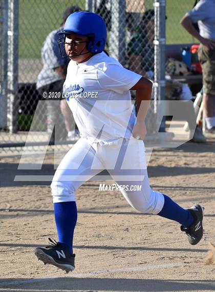 Thumbnail 2 in Kaiser vs. Diamond Ranch photogallery.