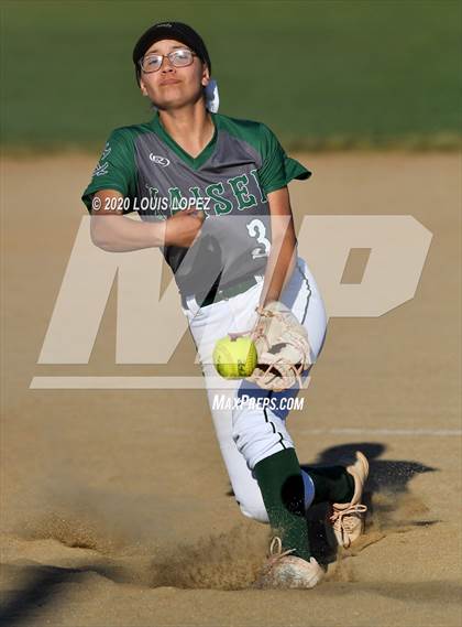 Thumbnail 1 in Kaiser vs. Diamond Ranch photogallery.