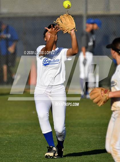 Thumbnail 2 in Kaiser vs. Diamond Ranch photogallery.