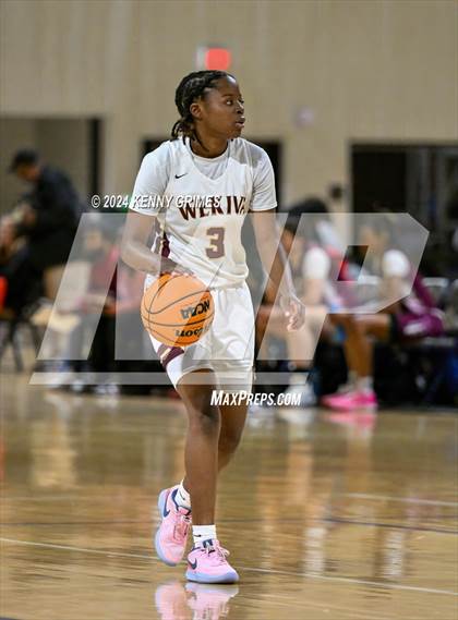 Thumbnail 2 in Wekiva vs. Greenforest (She Got Game Classic) photogallery.