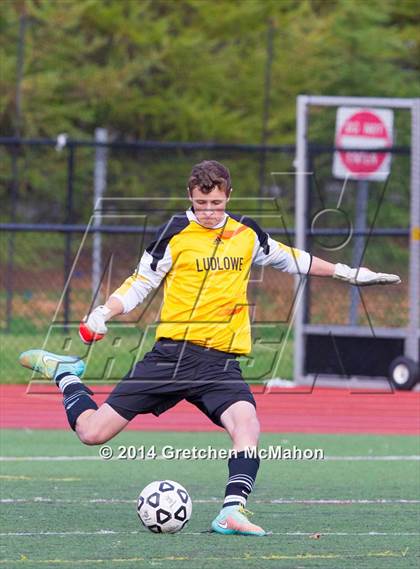 Thumbnail 2 in Wilton @ Ludlowe (FCIAC Quarterfinal) photogallery.