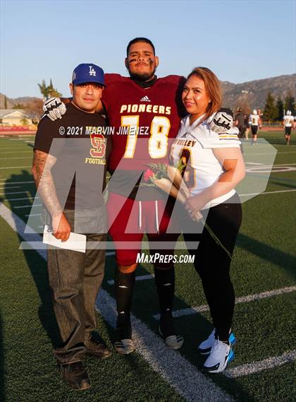 Thumbnail 2 in Simi Valley vs Oak Park photogallery.