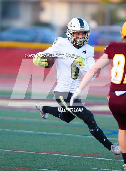 Thumbnail 2 in Simi Valley vs Oak Park photogallery.
