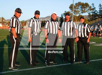 Thumbnail 3 in Simi Valley vs Oak Park photogallery.
