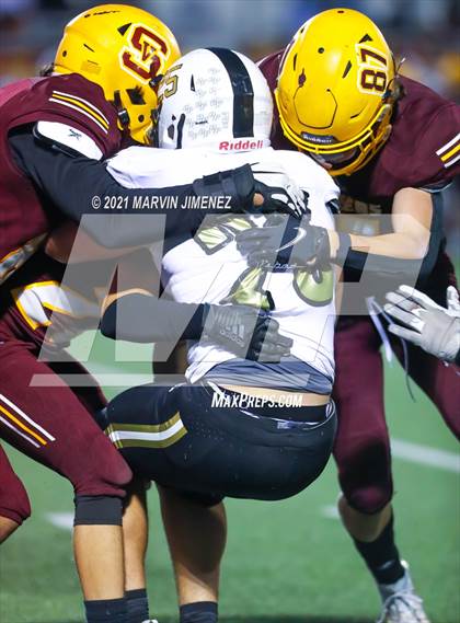Thumbnail 3 in Simi Valley vs Oak Park photogallery.