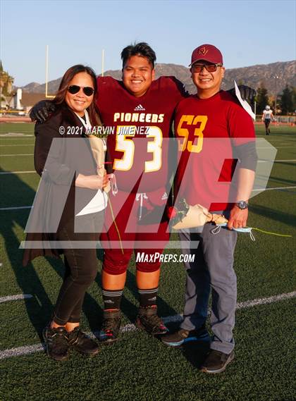 Thumbnail 3 in Simi Valley vs Oak Park photogallery.