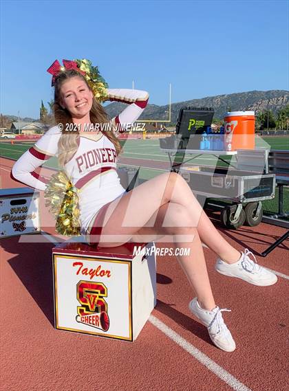 Thumbnail 3 in Simi Valley vs Oak Park photogallery.