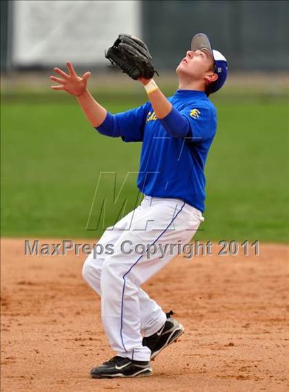 Thumbnail 3 in Eagle vs Caldwell (5A District Tournament) photogallery.