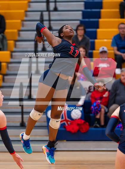 Thumbnail 3 in Albemarle @ Midlothian (VHSL Class 5 Region C Final) photogallery.