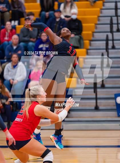 Thumbnail 2 in Albemarle @ Midlothian (VHSL Class 5 Region C Final) photogallery.