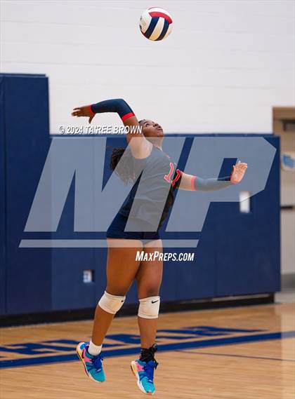 Thumbnail 3 in Albemarle @ Midlothian (VHSL Class 5 Region C Final) photogallery.