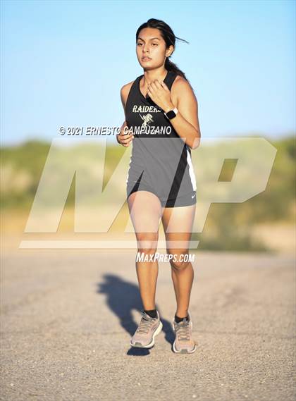 Thumbnail 1 in Yuma Varsity District Championship photogallery.