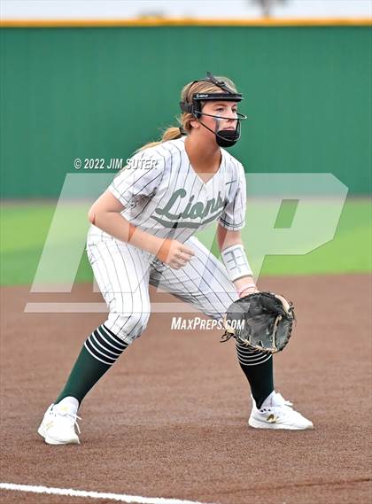 Thumbnail 2 in Franklin vs East Bernard (UIL 3A Regional Semifinal Playoff) photogallery.