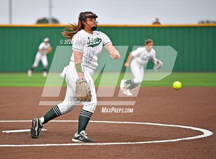 Thumbnail 1 in Franklin vs East Bernard (UIL 3A Regional Semifinal Playoff) photogallery.