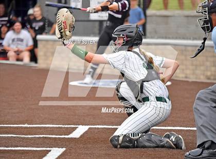 Thumbnail 2 in Franklin vs East Bernard (UIL 3A Regional Semifinal Playoff) photogallery.