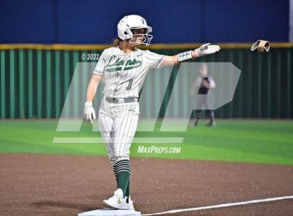 Thumbnail 3 in Franklin vs East Bernard (UIL 3A Regional Semifinal Playoff) photogallery.