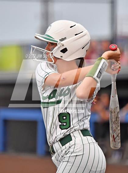 Thumbnail 2 in Franklin vs East Bernard (UIL 3A Regional Semifinal Playoff) photogallery.