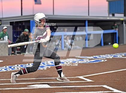 Thumbnail 1 in Franklin vs East Bernard (UIL 3A Regional Semifinal Playoff) photogallery.