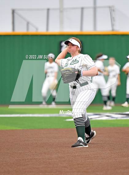 Thumbnail 1 in Franklin vs East Bernard (UIL 3A Regional Semifinal Playoff) photogallery.