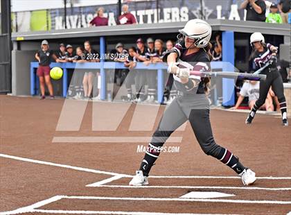 Thumbnail 2 in Franklin vs East Bernard (UIL 3A Regional Semifinal Playoff) photogallery.