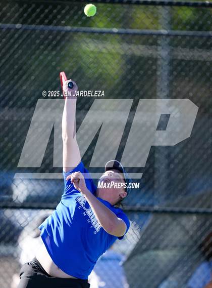 Thumbnail 1 in CHSAA 4A Individual Tournament (Day 1) photogallery.