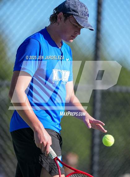 Thumbnail 1 in CHSAA 4A Individual Tournament (Day 1) photogallery.