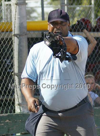 Thumbnail 3 in Sanger vs. Centennial photogallery.