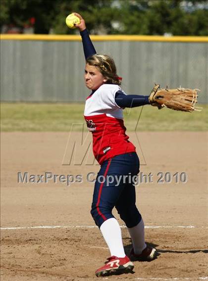 Thumbnail 3 in Sanger vs. Centennial photogallery.