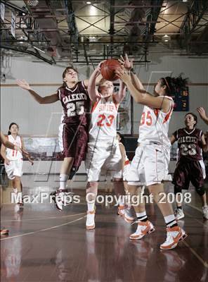 Thumbnail 3 in St. Joseph (Lakewood) vs. Calexico (Barona SoCal Holiday Prep Classic) photogallery.