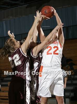 Thumbnail 2 in St. Joseph (Lakewood) vs. Calexico (Barona SoCal Holiday Prep Classic) photogallery.