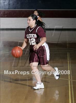 Thumbnail 3 in St. Joseph (Lakewood) vs. Calexico (Barona SoCal Holiday Prep Classic) photogallery.