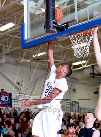 Thumbnail 2 in Kingston vs. Newburgh Free Academy (Section 9 Class AA Final) photogallery.
