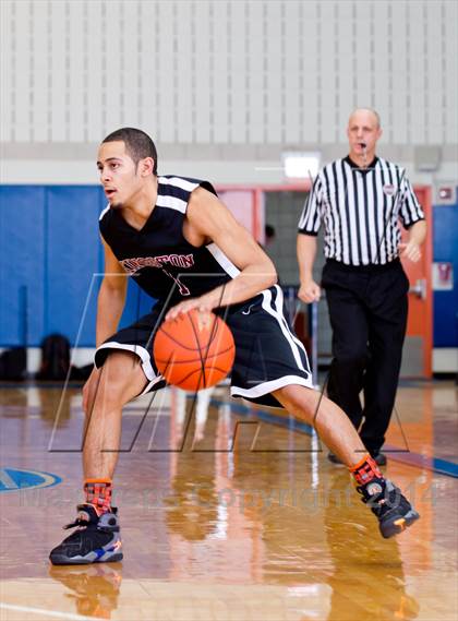 Thumbnail 1 in Kingston vs. Newburgh Free Academy (Section 9 Class AA Final) photogallery.