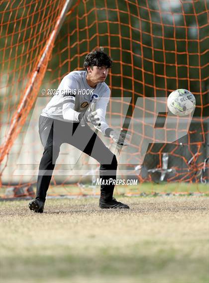 Thumbnail 2 in Catalina vs Sahuarita (Ismael Arce Invitational) photogallery.