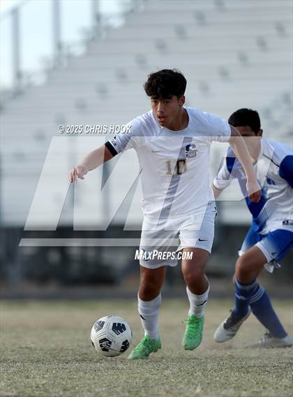 Thumbnail 3 in Catalina vs Sahuarita (Ismael Arce Invitational) photogallery.
