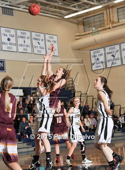 Thumbnail 3 in Thompson Valley vs. Windsor (CHSAA 4A 1st Round) photogallery.