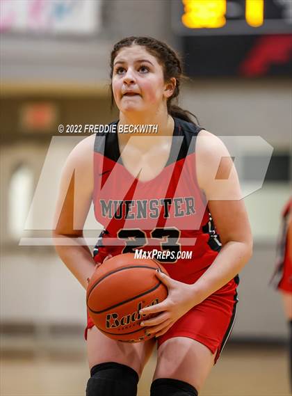 Thumbnail 2 in JV: Muenster @ Lindsay photogallery.