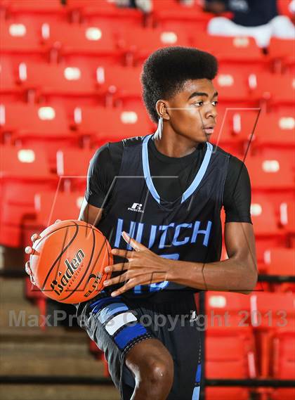 Thumbnail 3 in Wilmer-Hutchins vs. Southwest (DFW Basketball Challenge) photogallery.