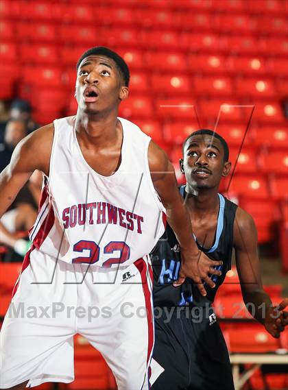 Thumbnail 3 in Wilmer-Hutchins vs. Southwest (DFW Basketball Challenge) photogallery.