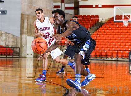 Thumbnail 3 in Wilmer-Hutchins vs. Southwest (DFW Basketball Challenge) photogallery.