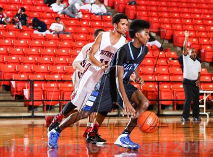 Thumbnail 1 in Wilmer-Hutchins vs. Southwest (DFW Basketball Challenge) photogallery.