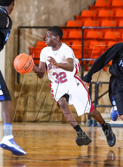 Thumbnail 1 in Wilmer-Hutchins vs. Southwest (DFW Basketball Challenge) photogallery.